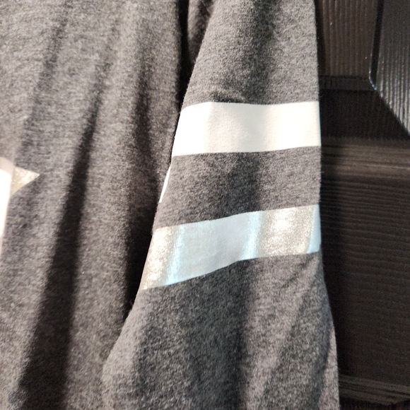 KidPik Girls Foil Long Sleeve Graphic Icon Football Tee XL 14 - Picture 4 of 11